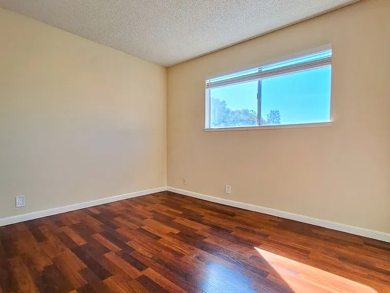 247 N Capitol Ave #243-7 — Photo 23