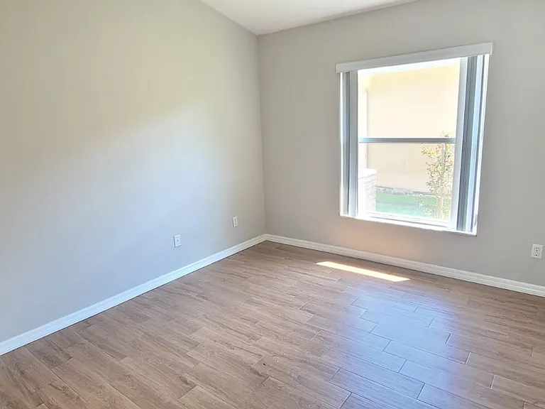 6755 Ferri Cir — Photo 15