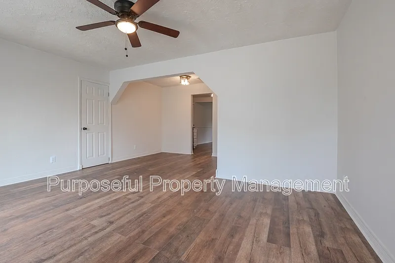 3 bed, 1.0 bath, 1519 sqft, $1,450 — Photo 3