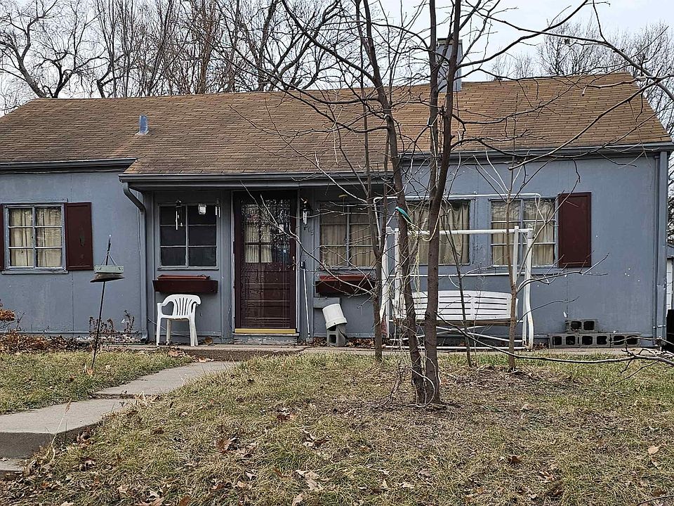 2nd image of 1215 S 22nd St