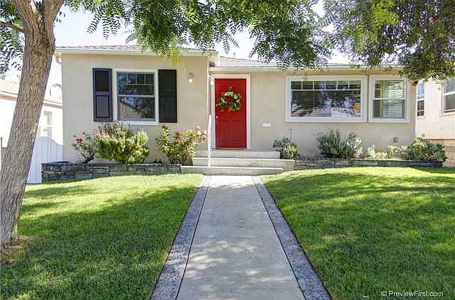 1st image of 3622 Oliphant St