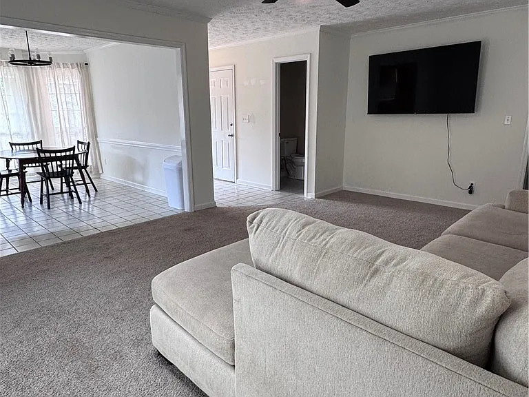 1535 Londonderry Pl — Photo 14