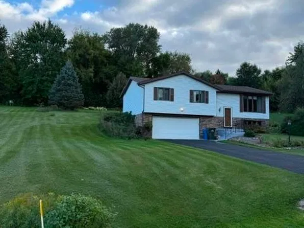 7319 Meadow Ct, Middleton, WI 53562