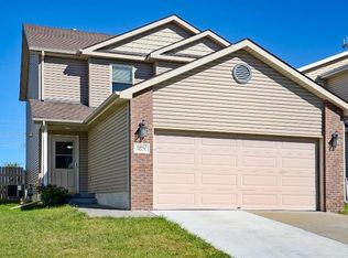 1910 Flagstone Rd, Lincoln, NE 68521