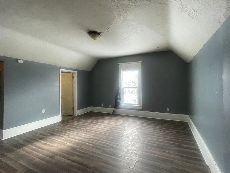 202 N Mulberry St #5 — Photo 2