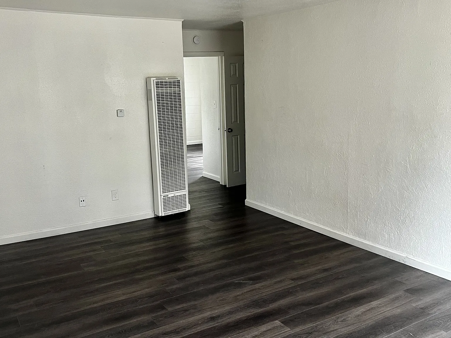 2 bed, 1.0 bath, 675 sqft, $1,385 — Photo 2