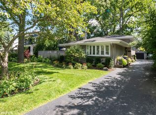 351 E Washington Ave, Lake Bluff, IL