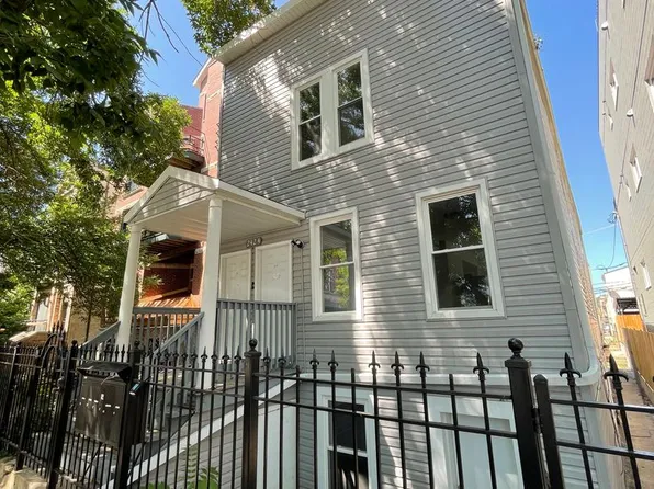 2424 W. Iowa St