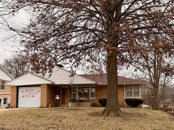 2121 Lowell Dr, Jefferson City, MO 65109