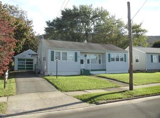 215 W Mountain Ave, South Williamsport, PA 17702
