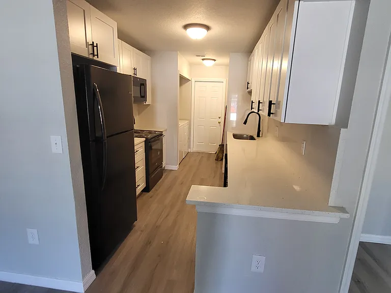 789 Lucaya Dr — Photo 6