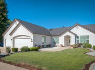 3711 Fairoaks Ct, Redding, CA 96001