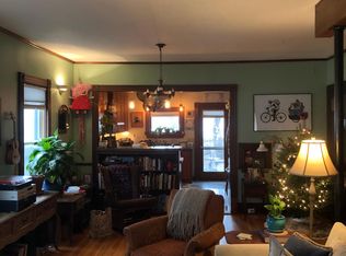 213 Saint Paul St #2, Burlington, VT 05401