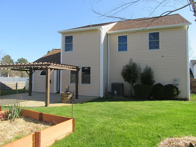 416 Iron Bridge Ln — Photo 43
