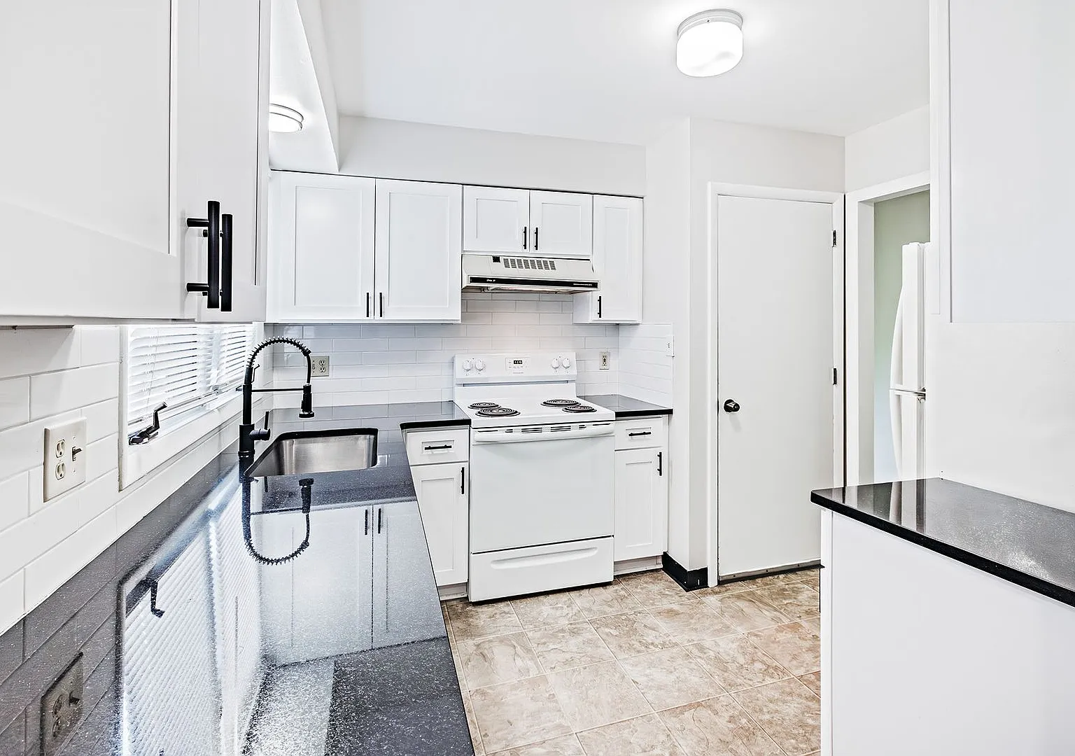 Pike Creek - Fox Fire - 2 bedroom, 2 bathroom home. — Photo 3
