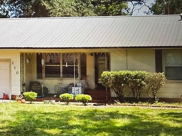 210 W Kansas St