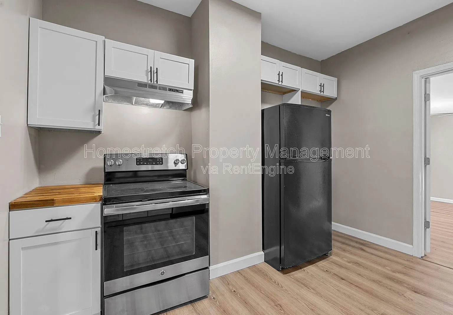 3 bed, 1.0 bath, 985 sqft, $1,500 — Photo 3