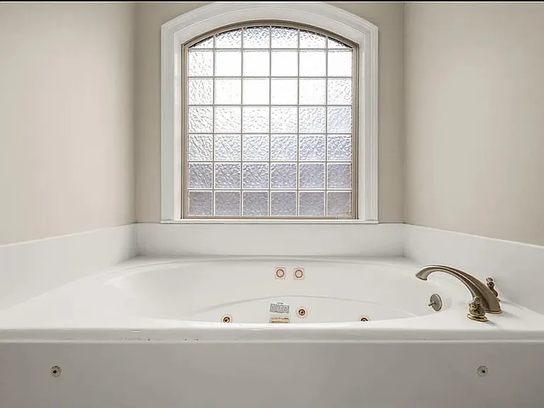 6004 Pepper Tree Dr — Photo 19