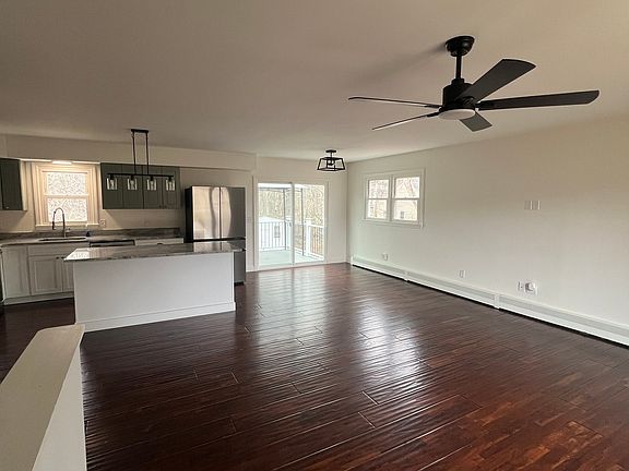 5th image of 38 Deer Ridge Road