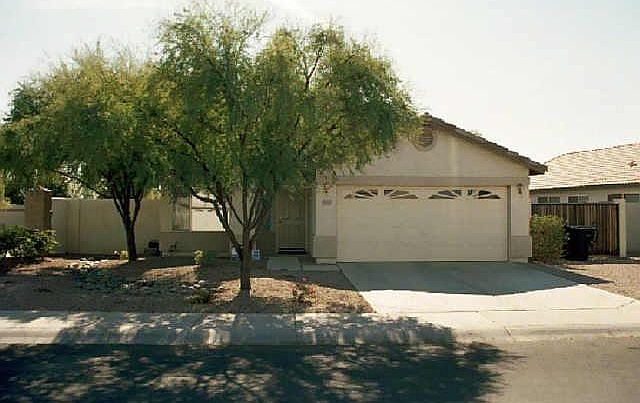 1st image of 4047 E Orion <---private yard Street