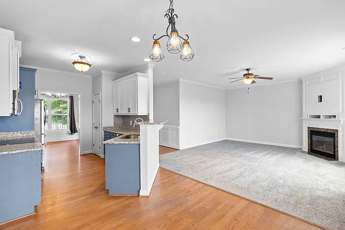 720 Camwheel Dr — Photo 16