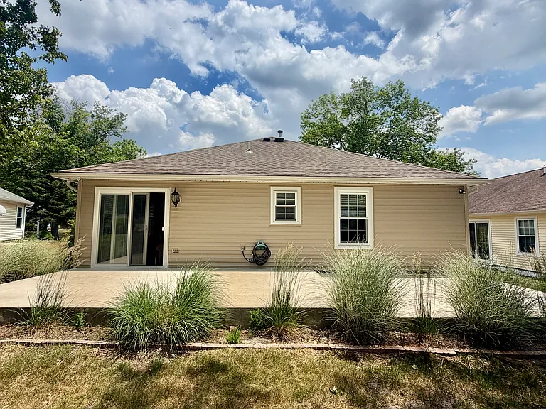 107 Pine Oak Blvd — Photo 9