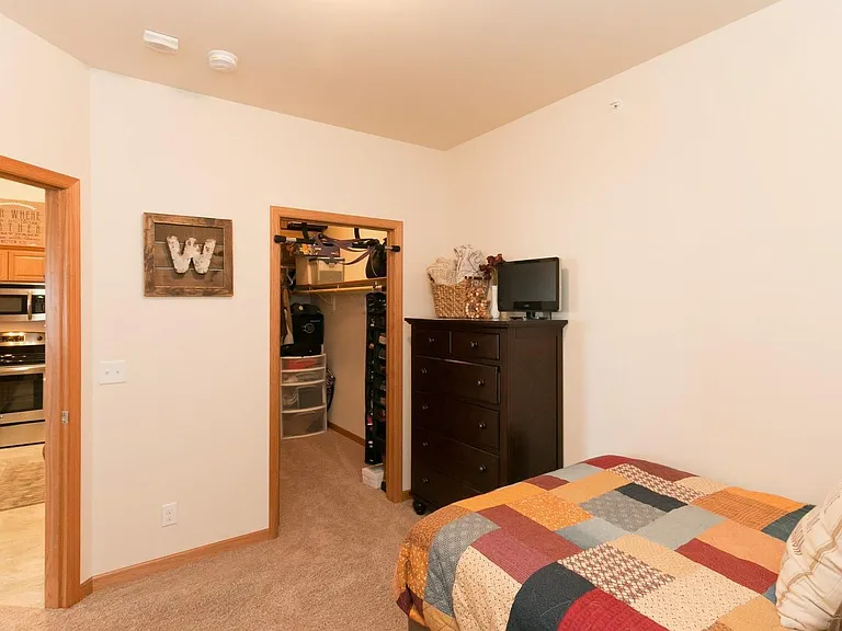 1620 Lincoln Dr — Photo 10