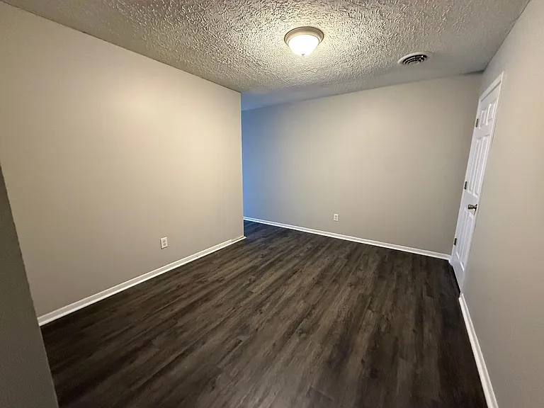 413 Fairview Ave — Photo 16