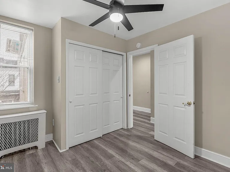 2440 Carpenter St #B — Photo 7