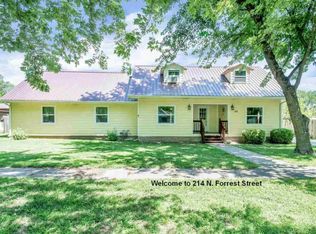 214 N Forest St, Douglass, KS 67039