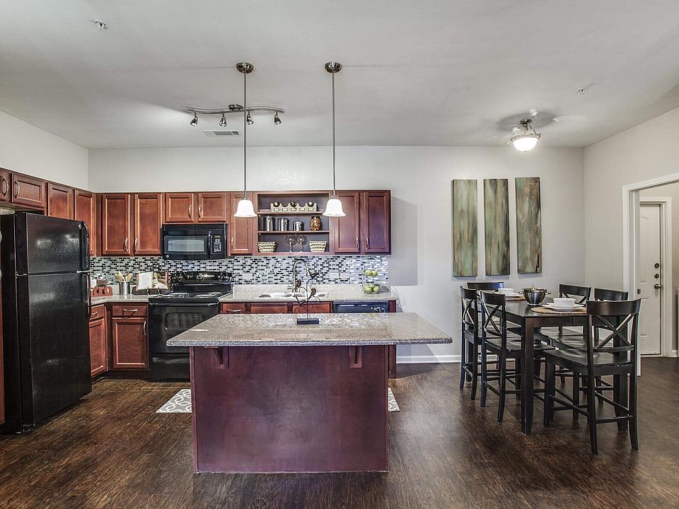 Kitchen with Island (most units come with an kitchen island) at Overlook at Stone Oak Park Apartments, San Antonio, 78258