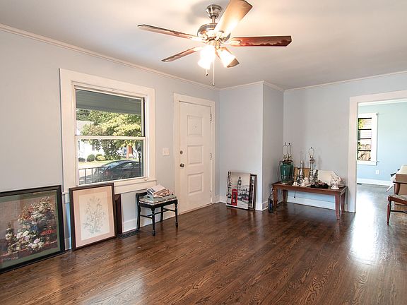 4th image of 2711 Copeland St