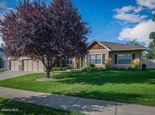 6653 W Buffalo Grass Ln, Rathdrum, ID 83858