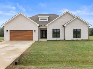 260 Spry Way, Killen, AL 35645