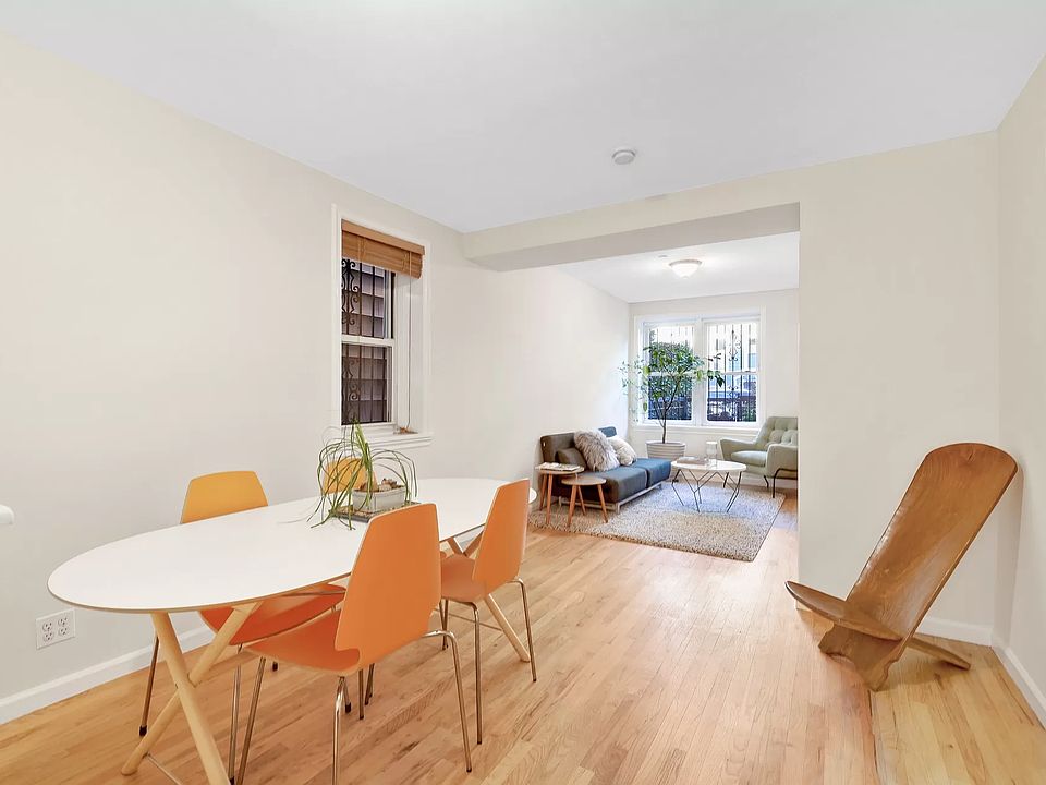 1st image of 392 11th St APT 1B