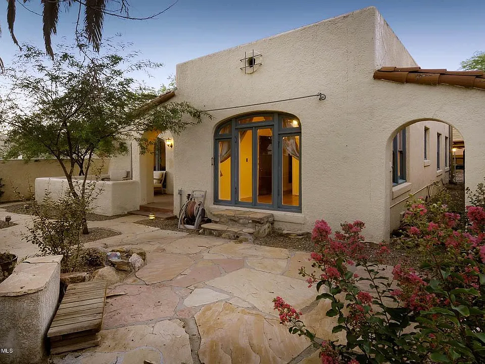 Front courtyard.