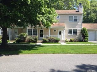 10 Stone Commons, Yaphank, NY 11980