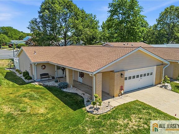 4th image of 297 Yardley Dr