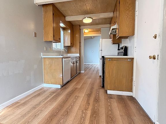 2nd image of 2021 Road 20