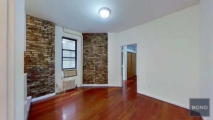 Rented by Bond New York | media 9