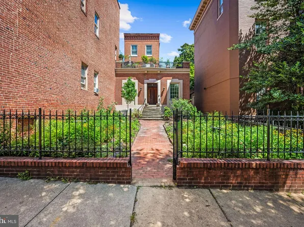 16 W Read St, Baltimore, MD 21201