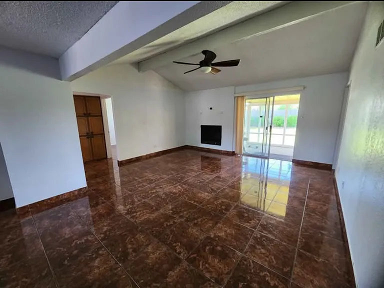 6460 Old Mill Cir — Photo 5