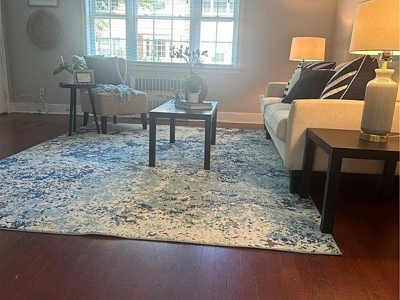 2nd image of 4030 Forest Hill Ave #U2