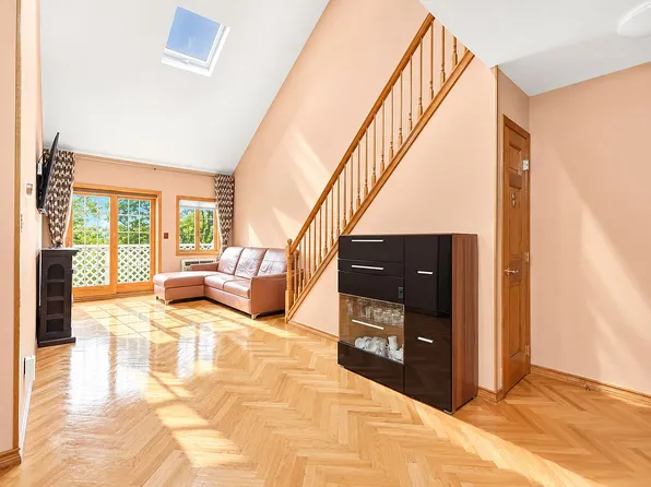 1109 Banner Ave APT 6A, Brooklyn, NY 11235