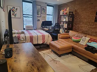310 East 89th Street