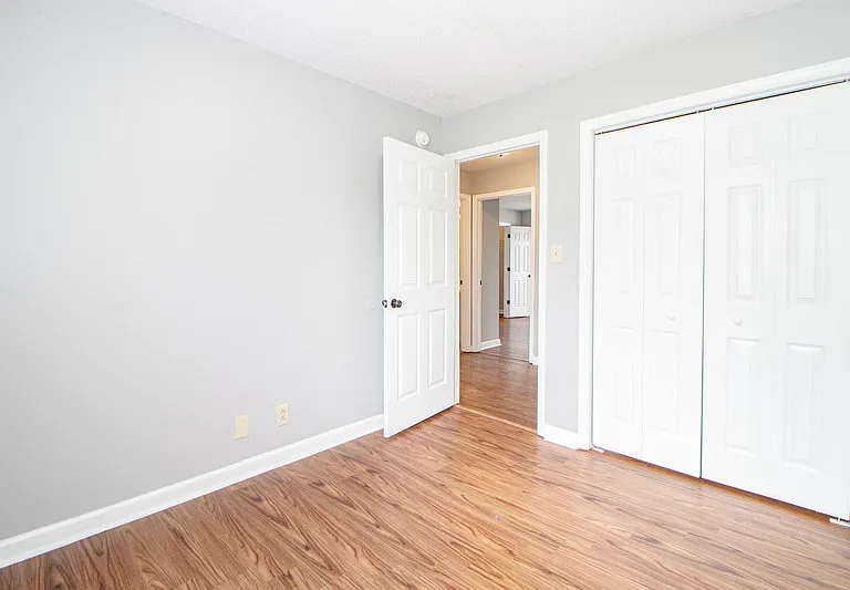 1212 Kendall Dr — Photo 14