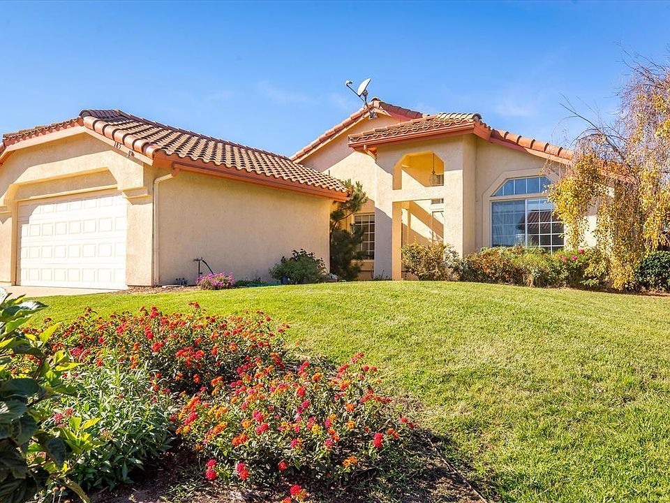 1st image of 185 Pacific Dunes Way