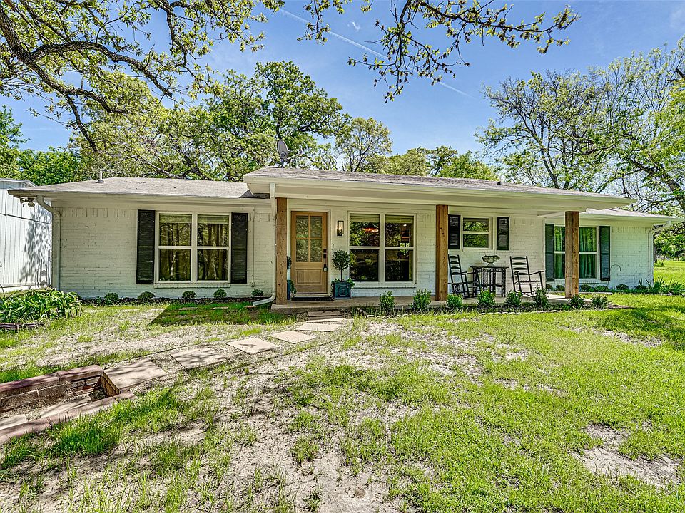 1st image of 3011 NE County Road 1030