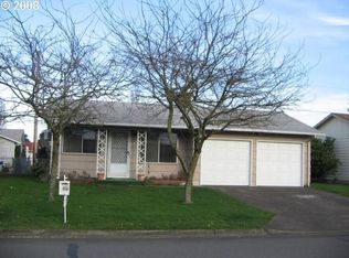 2202 Country Club Rd, Woodburn, OR 97071