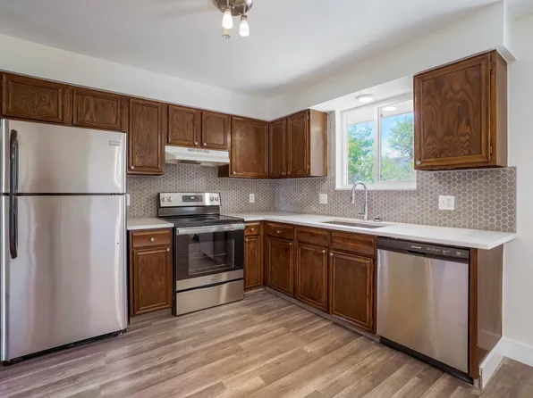 169 Eaton Ct, Lakewood, CO 80226